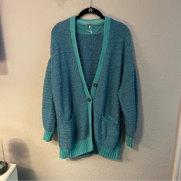 Free People Oversized Blue Snow Drop Bubble Puffy Cardigan, Size XS - Picture 2 of 6